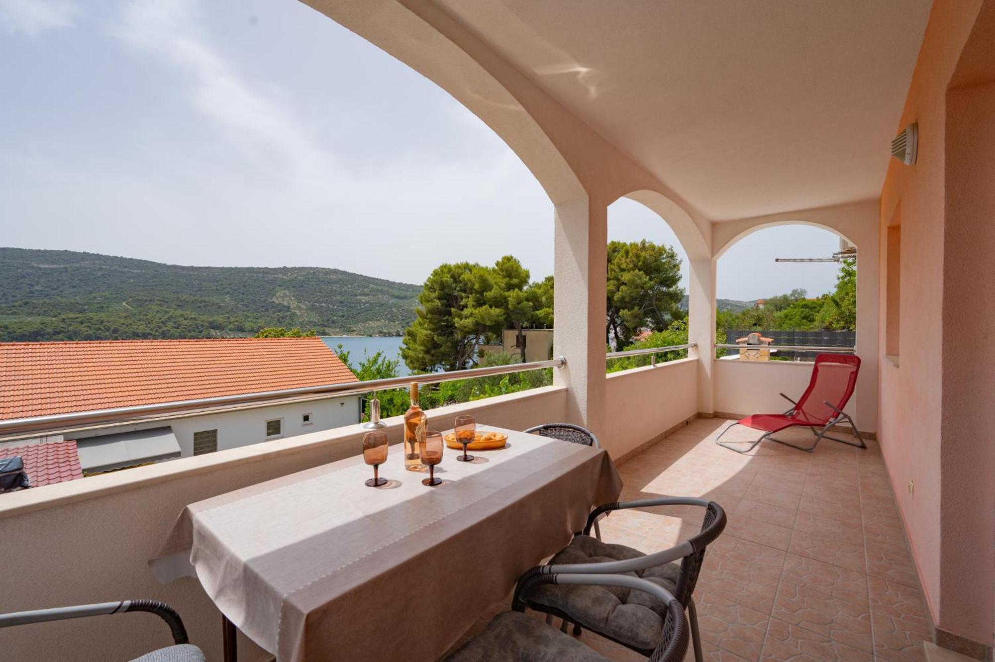 Apartments Iva Marina Zewnętrze zdjęcie