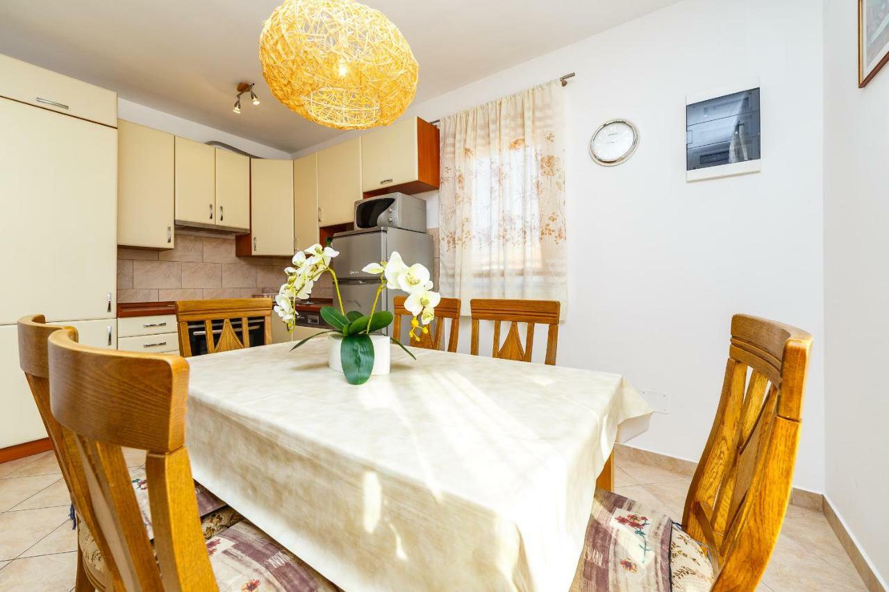 Apartments Iva Marina Zewnętrze zdjęcie